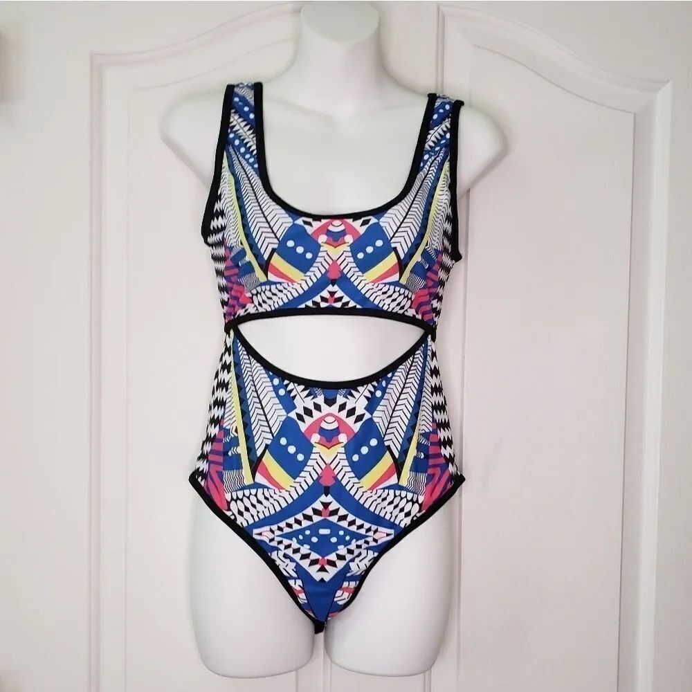 NWT Ekouaer Swimsuit One Piece